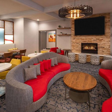 Hampton Inn Pullman Esterno foto
