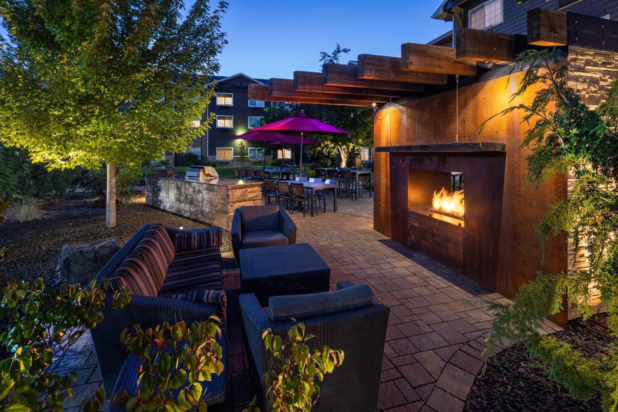 Hampton Inn Pullman Esterno foto